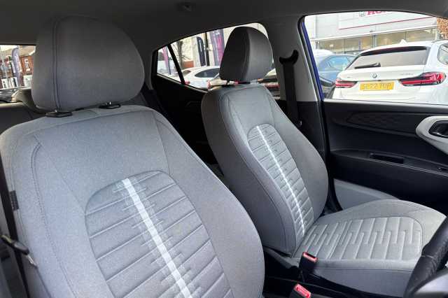 Hyundai i10 1.0 MPi Premium 5dr Auto 