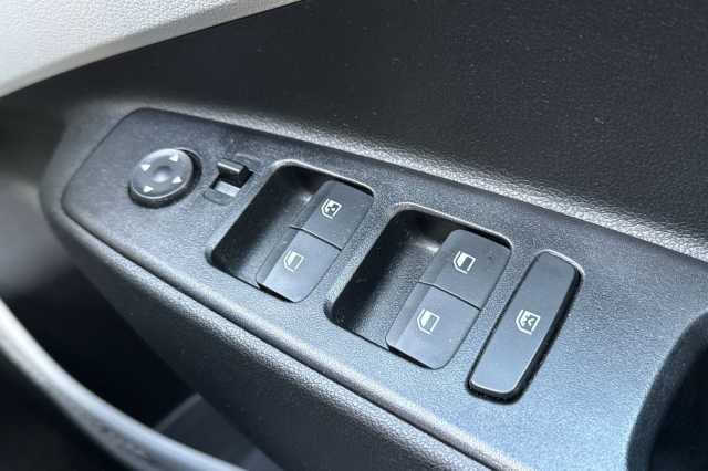 Hyundai i10 1.0 MPi Premium 5dr Auto 