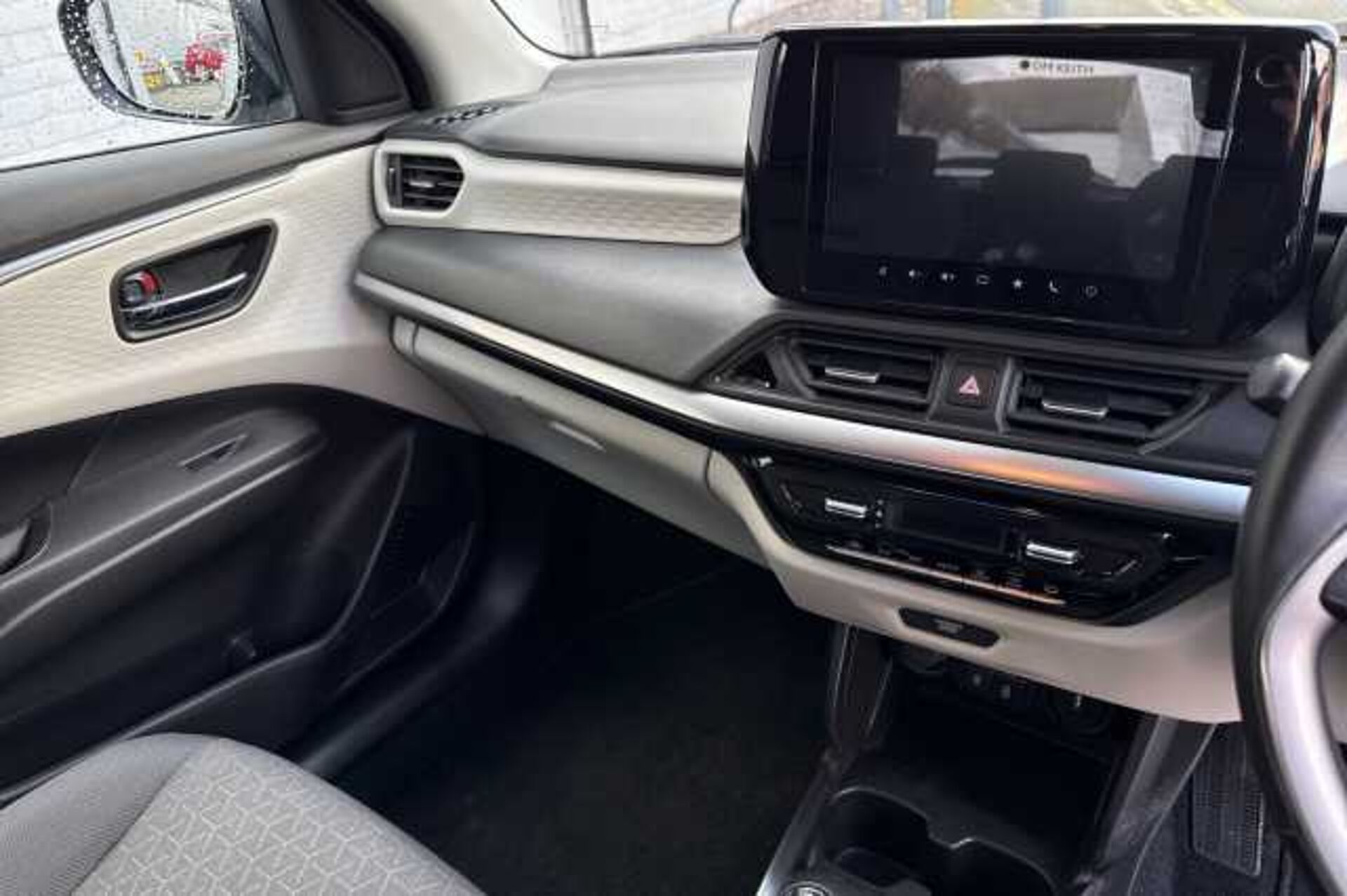 Suzuki Swift 1.2 Mild Hybrid Ultra 5dr 