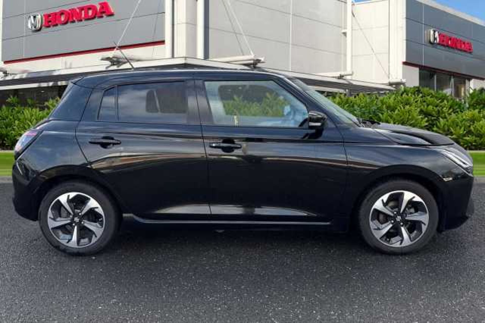 Suzuki Swift 1.2 Mild Hybrid Ultra 5dr 