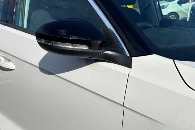 Volkswagen T-Roc 1.0 TSI Life 5dr 