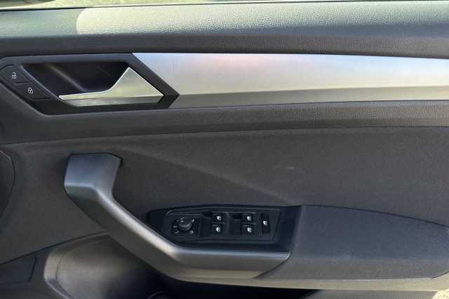 Volkswagen T-Roc 1.0 TSI Life 5dr 