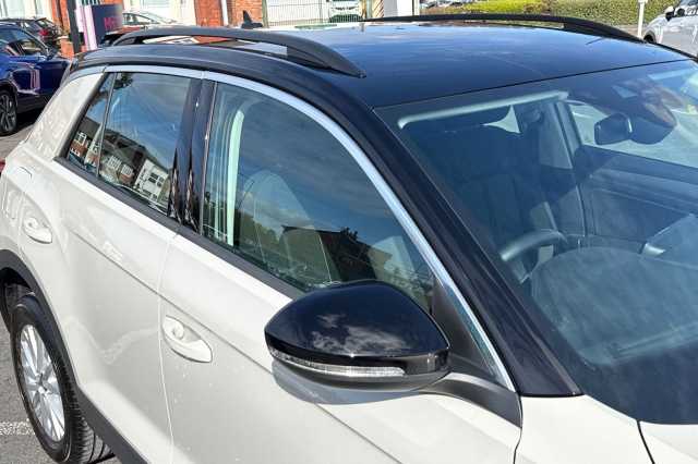 Volkswagen T-Roc 1.0 TSI Life 5dr 