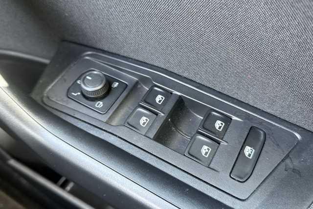 Volkswagen T-Roc 1.0 TSI Life 5dr 