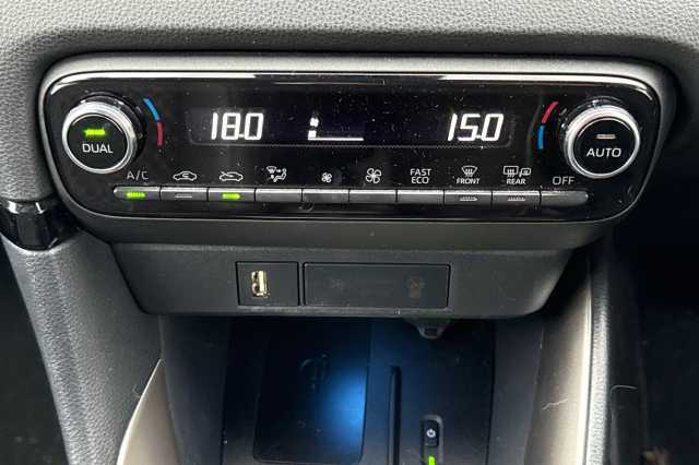 Mazda 2 1.5i Select 5dr CVT 