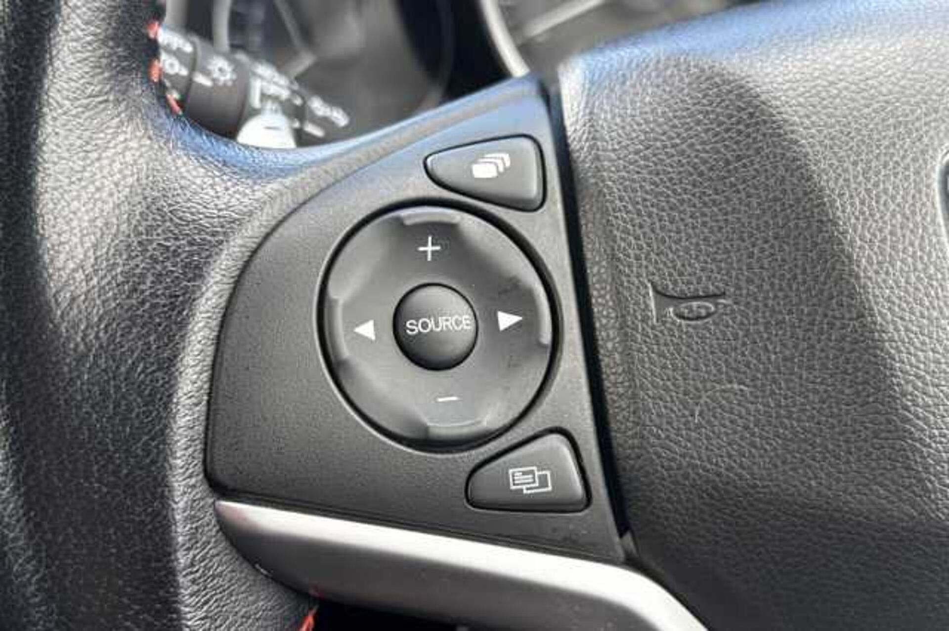 Honda Jazz 1.5 i-VTEC Sport 5dr CVT 