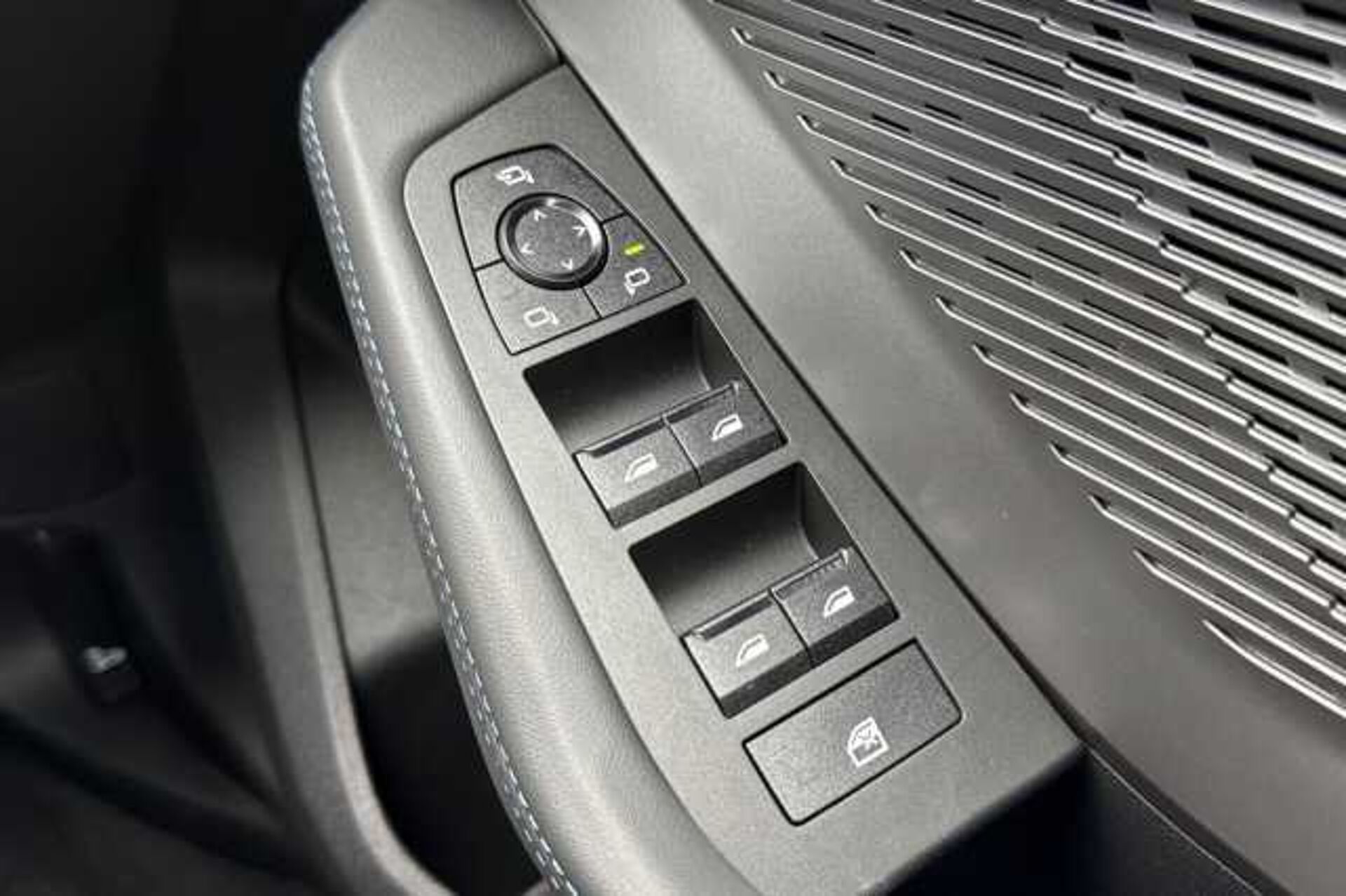 BMW 120 5-door 120 M Sport 5dr Step Auto 