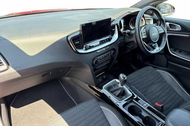 Kia Pro_Cee'd 1.5T GDi ISG GT-Line 5dr 