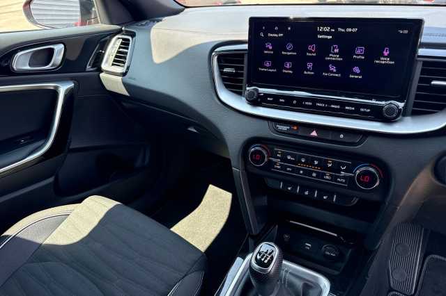 Kia Pro_Cee'd 1.5T GDi ISG GT-Line 5dr 