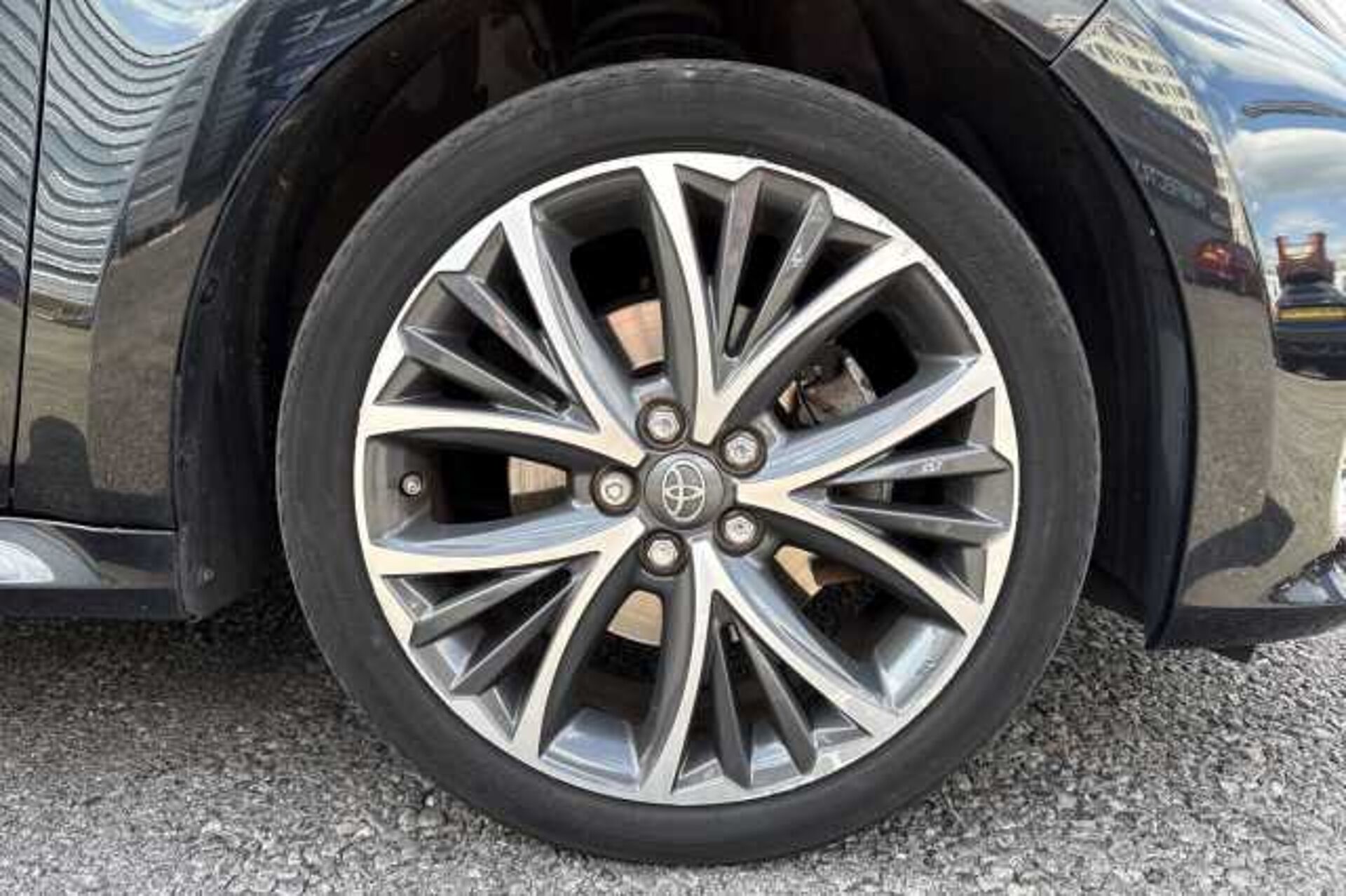 Toyota Yaris 1.5 Hybrid Excel 5dr CVT 