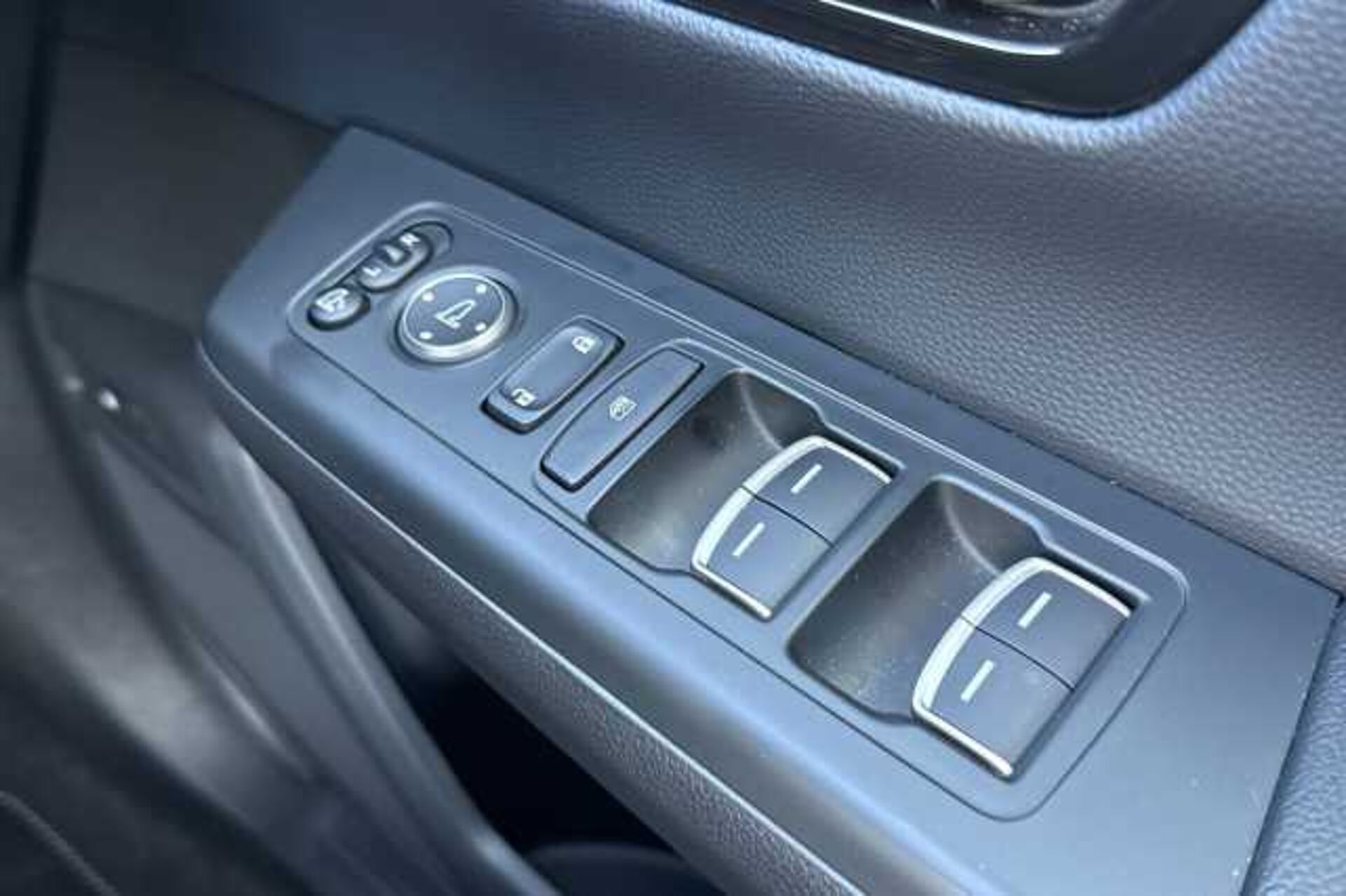 Honda CR-V 2.0 ePHEV Advance Tech 5dr eCVT 