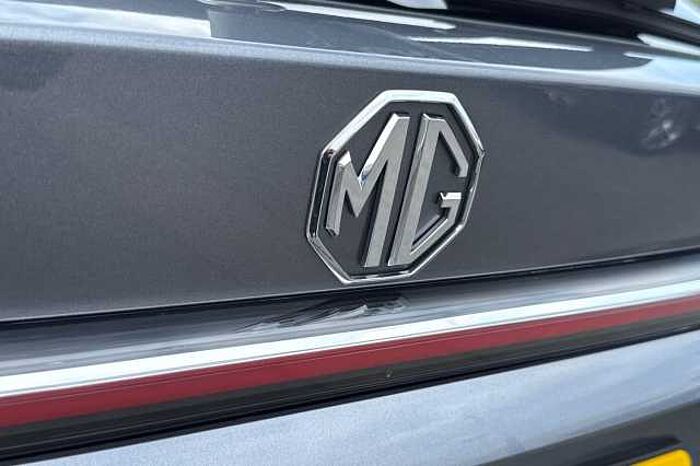 MG HS 1.5 T-GDI Trophy 5dr 