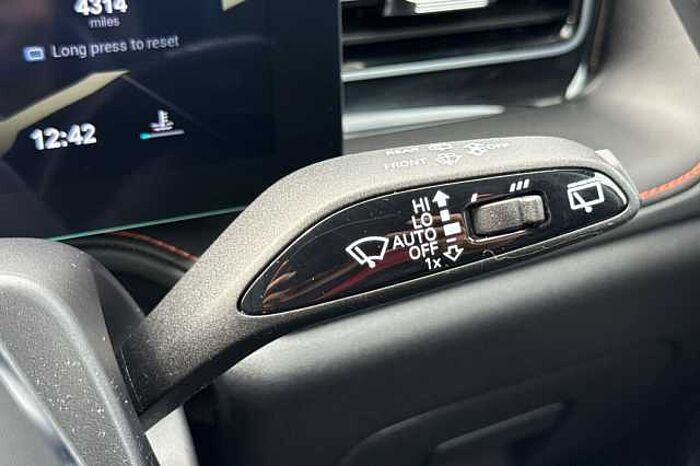 MG HS 1.5 T-GDI Trophy 5dr 