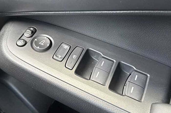 Honda HR-V Hybrid 1.5 eHEV Elegance 5dr CVT 