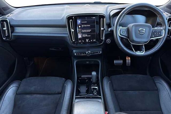 Volvo XC40 2.0 T5 R DESIGN Pro 5dr AWD Geartronic 