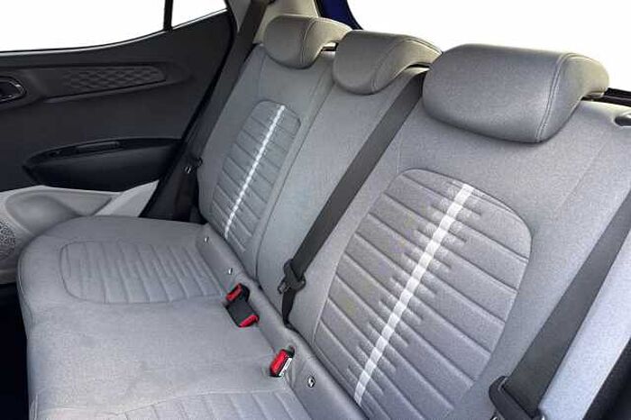 Hyundai i10 1.0 MPi Premium 5dr Auto 