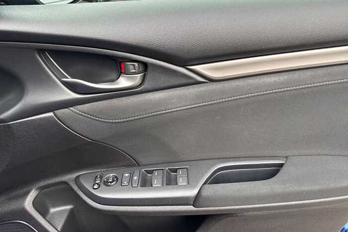 Honda Civic 1.0 VTEC Turbo SR 5dr 