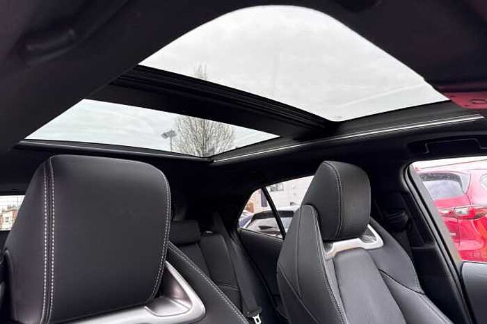 Toyota Corolla 1.8 Hybrid Excel 5dr CVT 