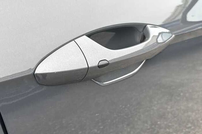 Hyundai KONA 1.6 GDi Hybrid Ultimate 5dr DCT 