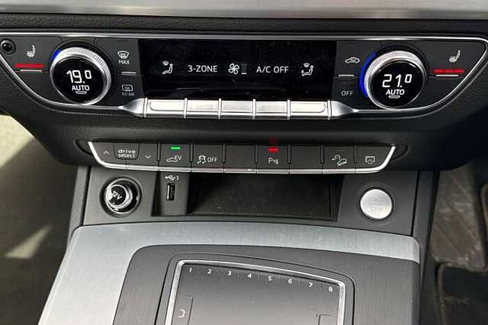 Audi Q5 50 TFSI e Quattro S Line 5dr S Tronic 