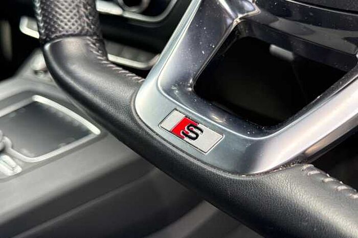 Audi Q5 50 TFSI e Quattro S Line 5dr S Tronic 