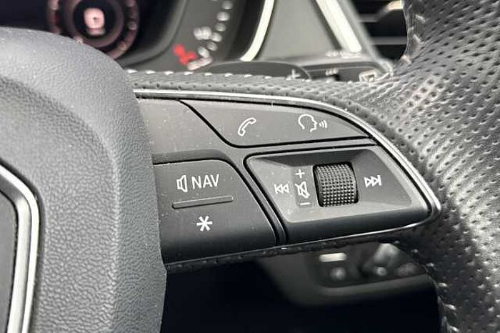 Audi Q5 50 TFSI e Quattro S Line 5dr S Tronic 