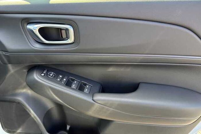 Honda HR-V Hybrid 1.5 eHEV Elegance 5dr CVT 