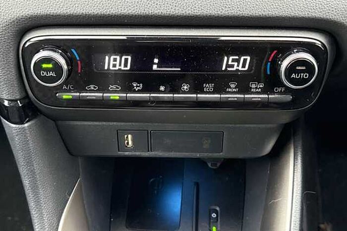 Mazda 2 1.5i Select 5dr CVT 