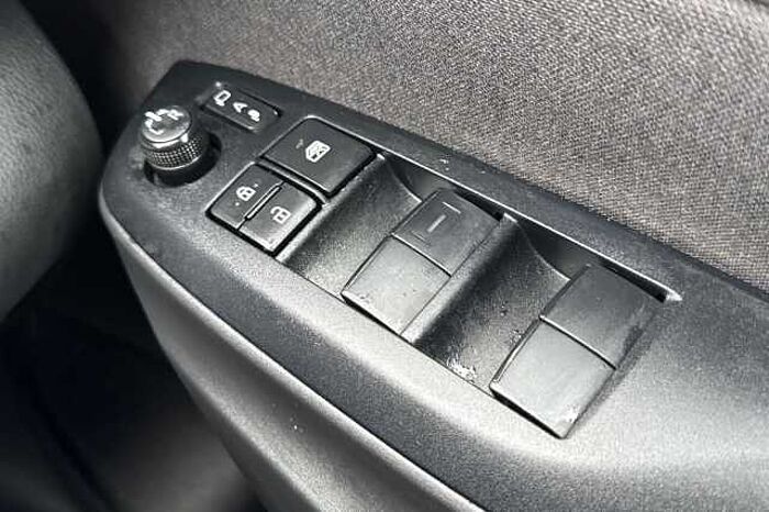 Mazda 2 1.5i Select 5dr CVT 