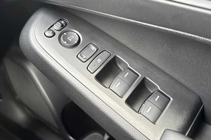 Honda HR-V Hybrid 1.5 eHEV Elegance 5dr CVT 
