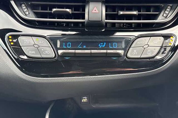 Toyota C-HR 2.0 Hybrid Design 5dr CVT 
