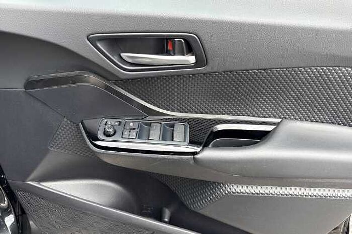 Toyota C-HR 2.0 Hybrid Design 5dr CVT 