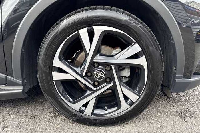Toyota C-HR 2.0 Hybrid Design 5dr CVT 