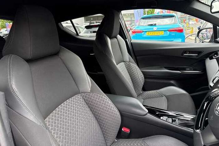Toyota C-HR 2.0 Hybrid Design 5dr CVT 