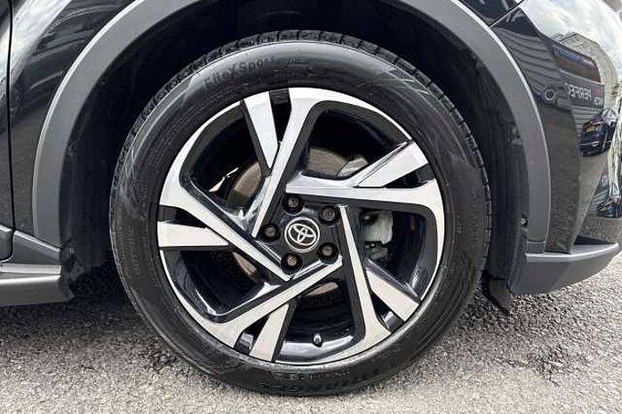 Toyota C-HR 2.0 Hybrid Design 5dr CVT 