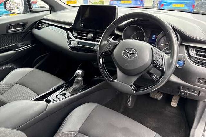Toyota C-HR 2.0 Hybrid Design 5dr CVT 