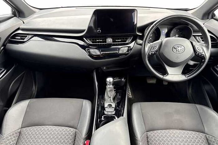 Toyota C-HR 2.0 Hybrid Design 5dr CVT 