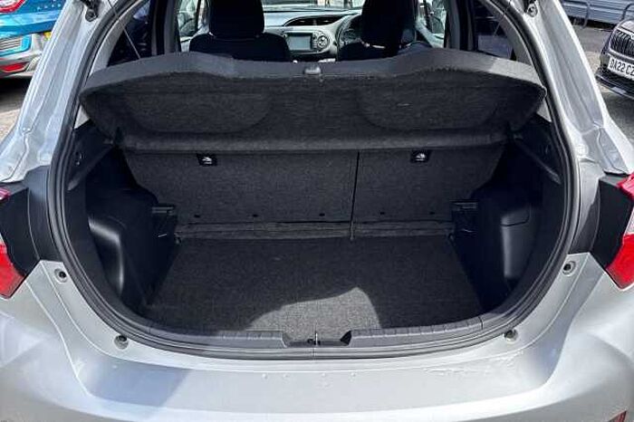 Toyota Yaris 1.5 Hybrid Icon Tech 5dr CVT 