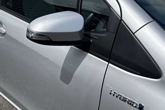 Toyota Yaris 1.5 Hybrid Icon Tech 5dr CVT 