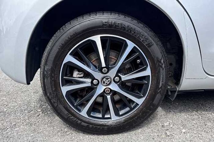 Toyota Yaris 1.5 Hybrid Icon Tech 5dr CVT 