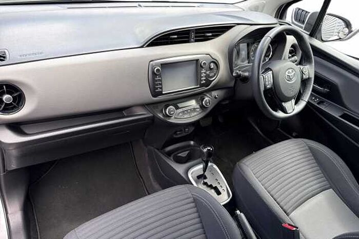 Toyota Yaris 1.5 Hybrid Icon Tech 5dr CVT 