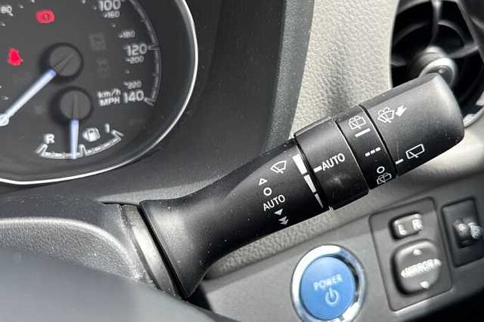 Toyota Yaris 1.5 Hybrid Icon Tech 5dr CVT 
