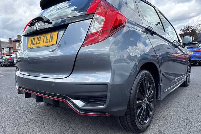 Honda Jazz 1.5 i-VTEC Sport 5dr CVT 