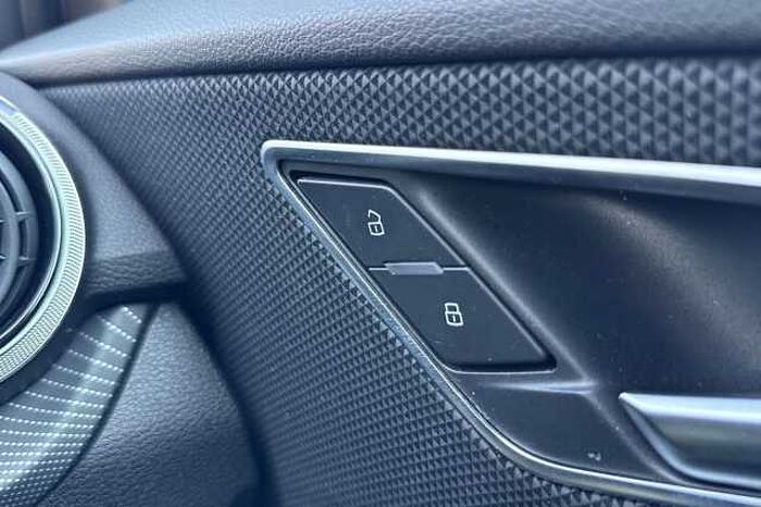 Audi Q2 35 TFSI S Line 5dr S Tronic 