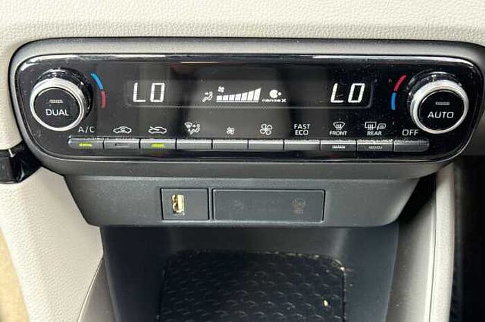 Toyota Yaris 1.5 Hybrid Excel 5dr CVT 