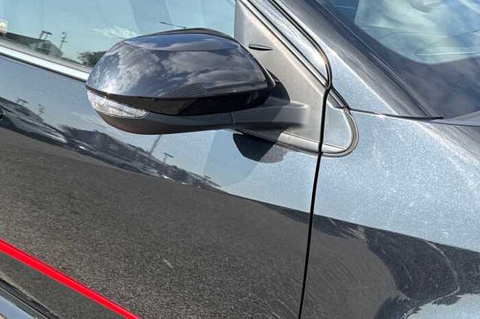 Toyota Yaris 1.5 Hybrid Excel 5dr CVT 