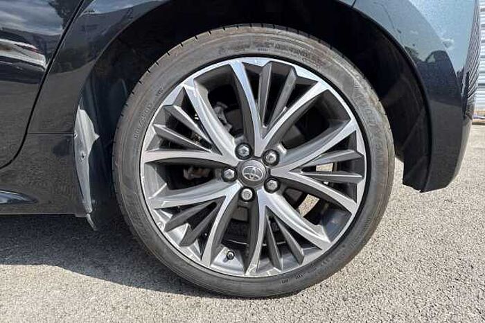 Toyota Yaris 1.5 Hybrid Excel 5dr CVT 