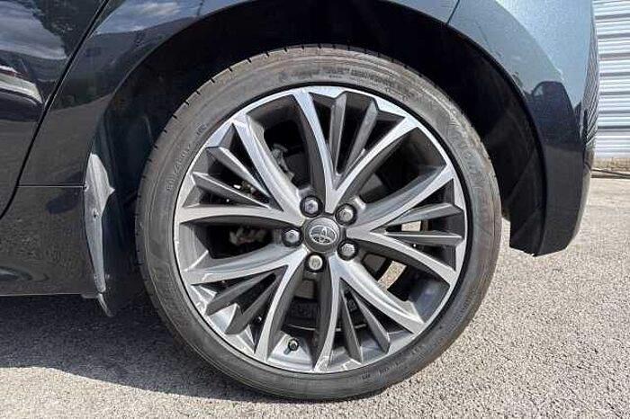 Toyota Yaris 1.5 Hybrid Excel 5dr CVT 