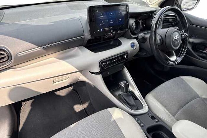 Toyota Yaris 1.5 Hybrid Excel 5dr CVT 