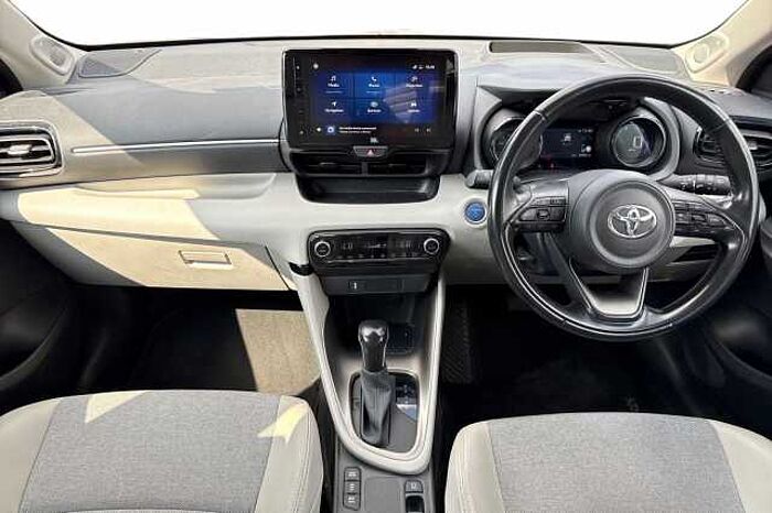 Toyota Yaris 1.5 Hybrid Excel 5dr CVT 